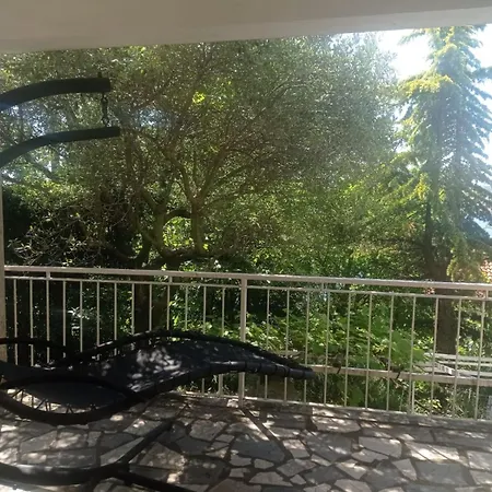 Captain's Promenade Apartment *